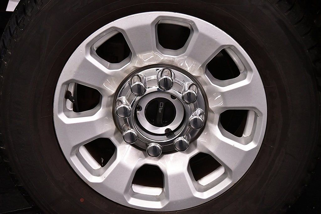 Used 2024 Ford F350 XLT image 9