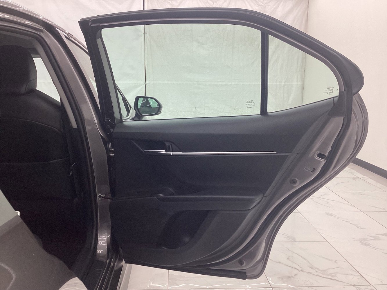 Used 2022 Toyota Camry SE image 25