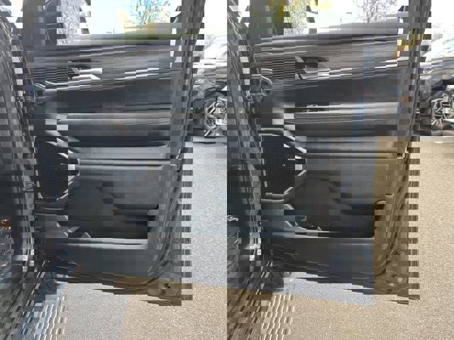 Used 2024 Jeep Wagoneer Series III w/ Premium Group I image 23