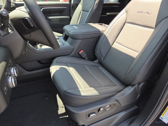 New 2026 GMC Sierra 2500 Denali w/ Denali Reserve Package AWD/4WD image 36