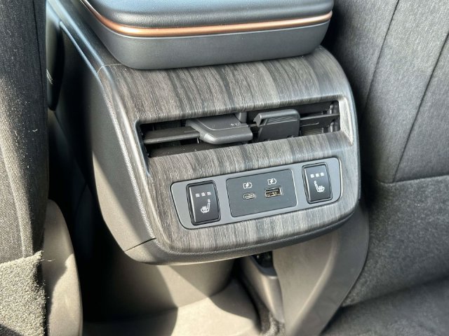 Used 2024 Nissan Ariya AWD image 19