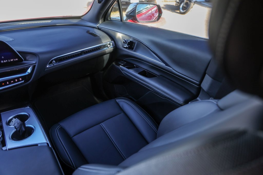 Used 2024 Cadillac Lyriq Tech w/ Driver Assist Package image 26