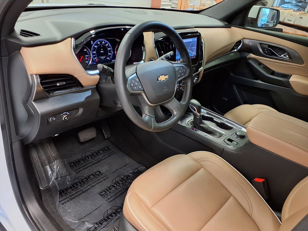 Used 2023 Chevrolet Traverse Premier image 20