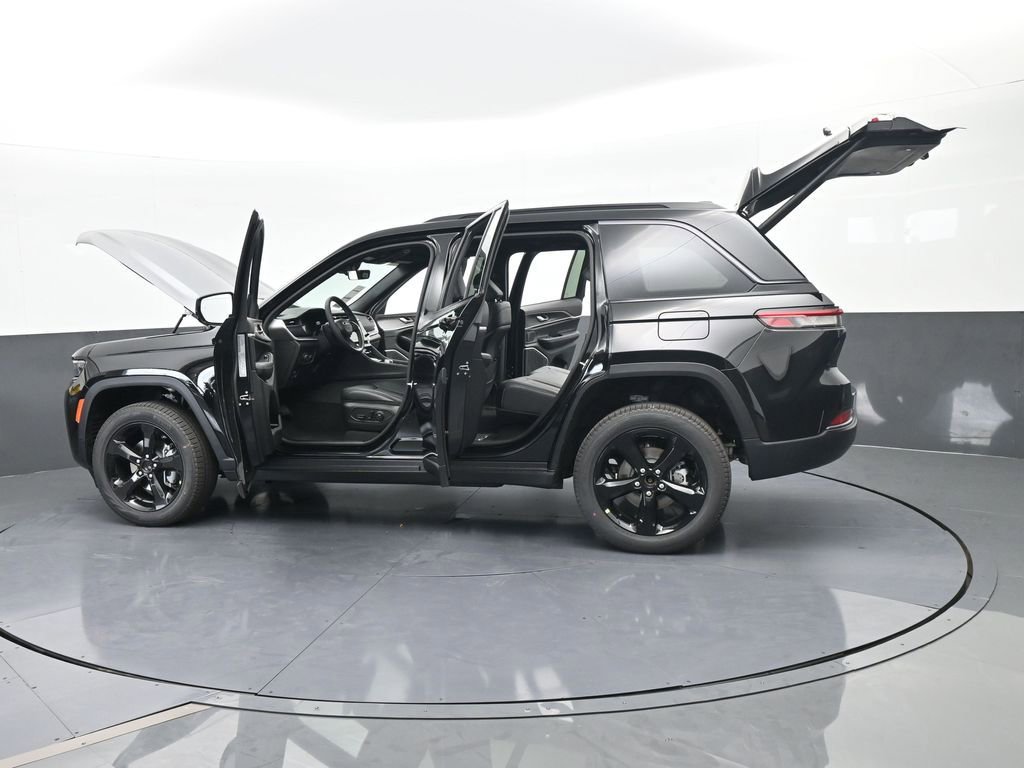 New 2026 Jeep Grand Cherokee Limited w/ Limited Altitude Package RWD image 59