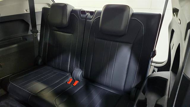 Used 2024 Volkswagen Tiguan SE FWD image 22