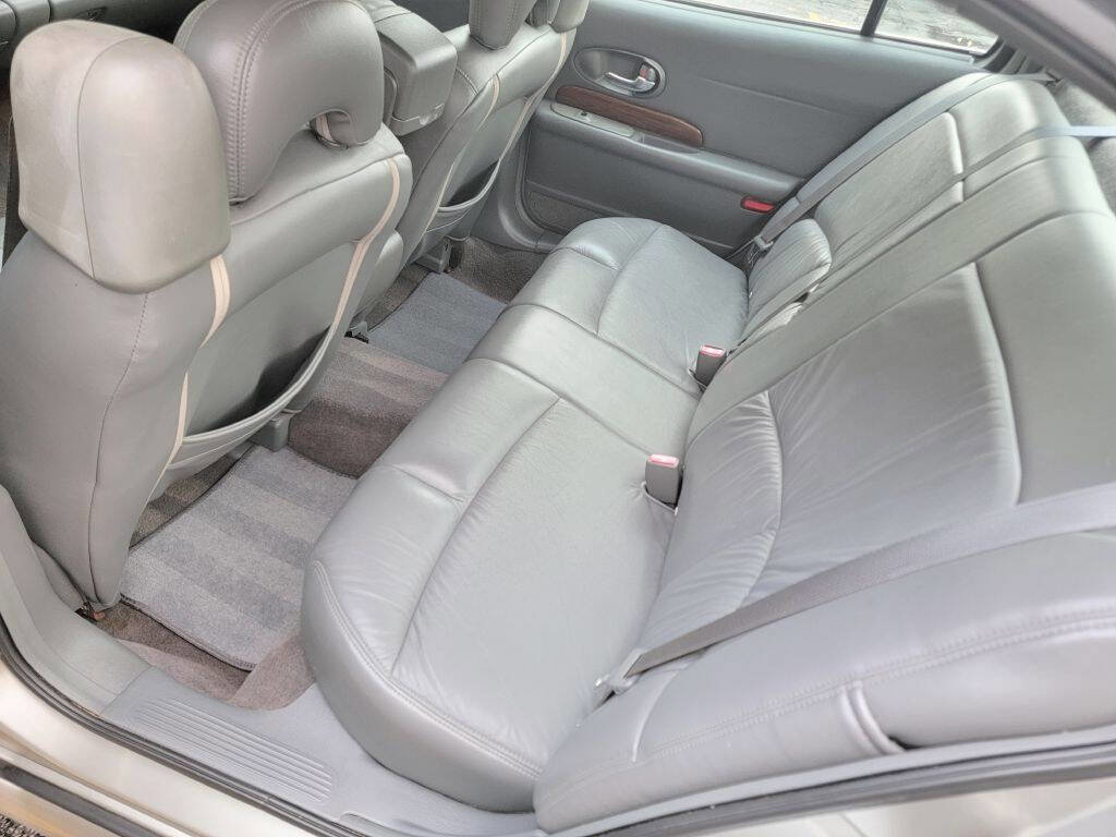 Used 2005 Buick Le Sabre Custom image 26