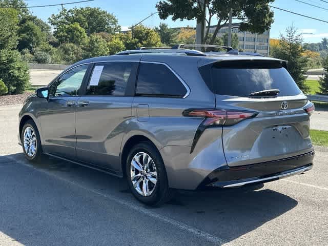 Used 2026 Toyota Sienna Limited AWD/4WD image 33