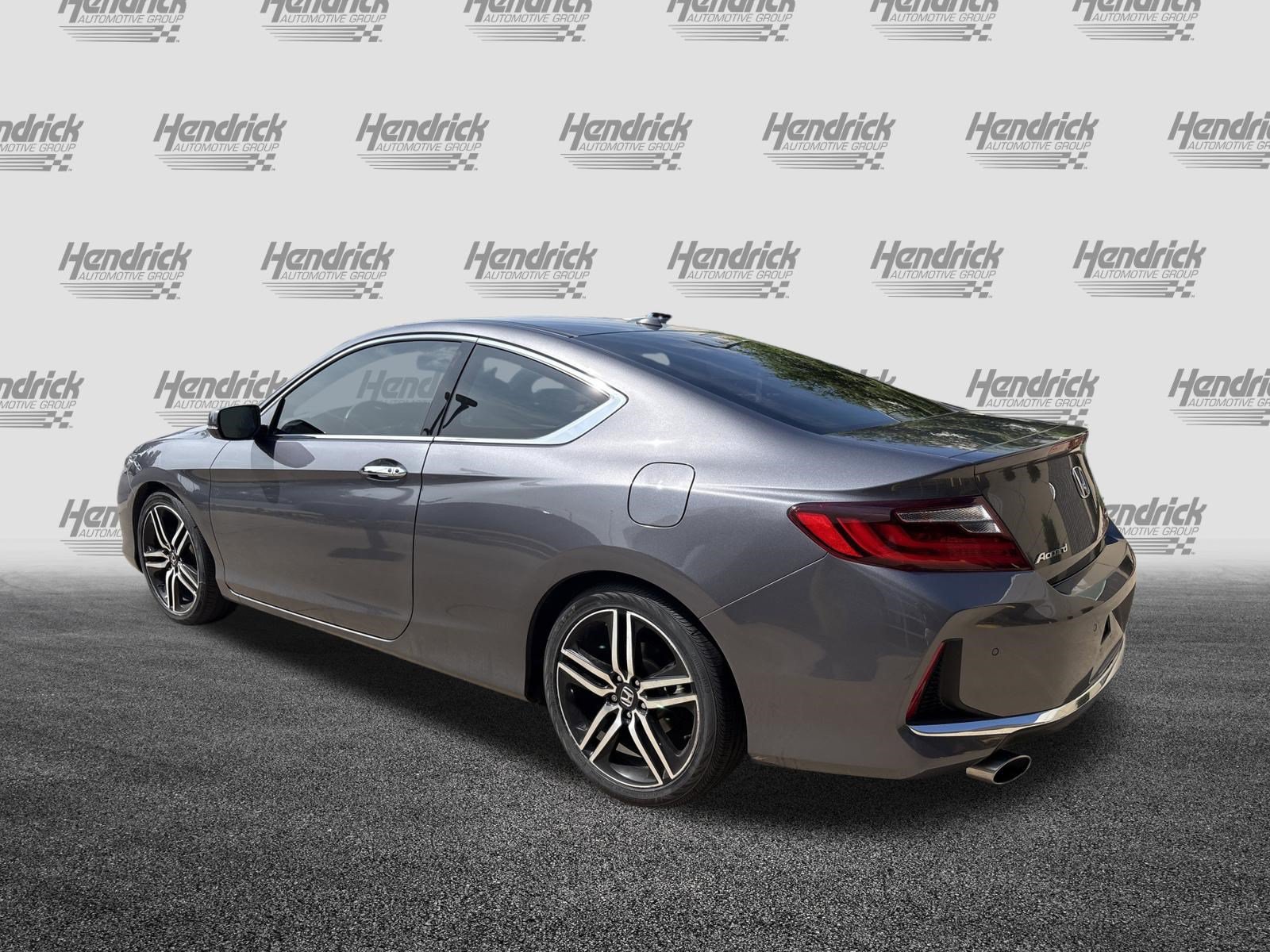 Used 2017 Honda Accord Touring image 8