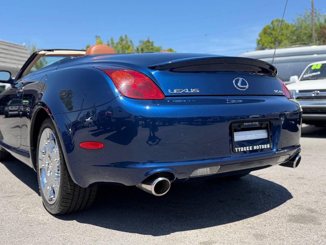 Used 2005 Lexus SC 430 Convertible w/ Preferred Accessory Pkg RWD image 17