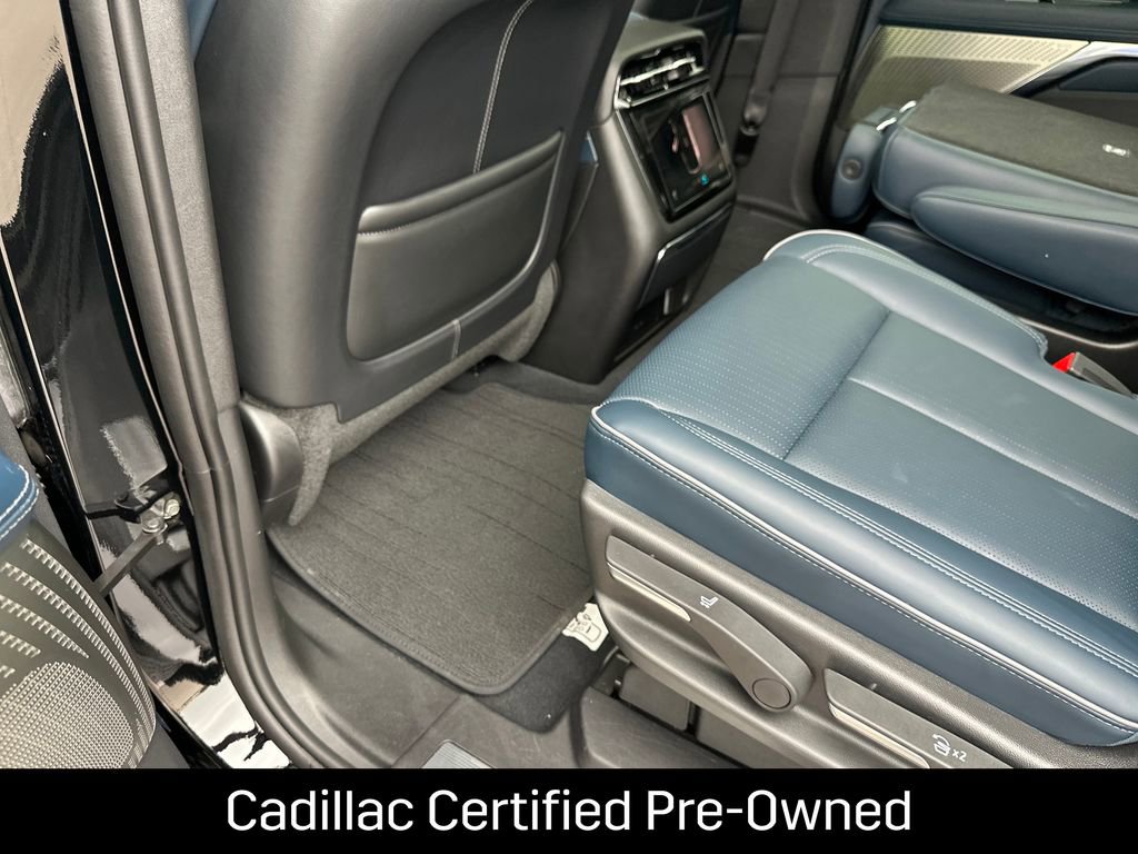 Certified 2025 Cadillac Escalade IQ Luxury 2 w/ LPO, Premium Carpet Package AWD/4WD image 37