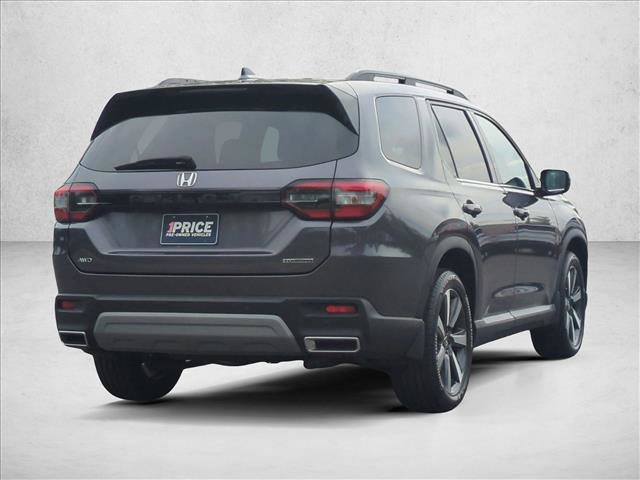 Certified 2023 Honda Pilot Touring image 5