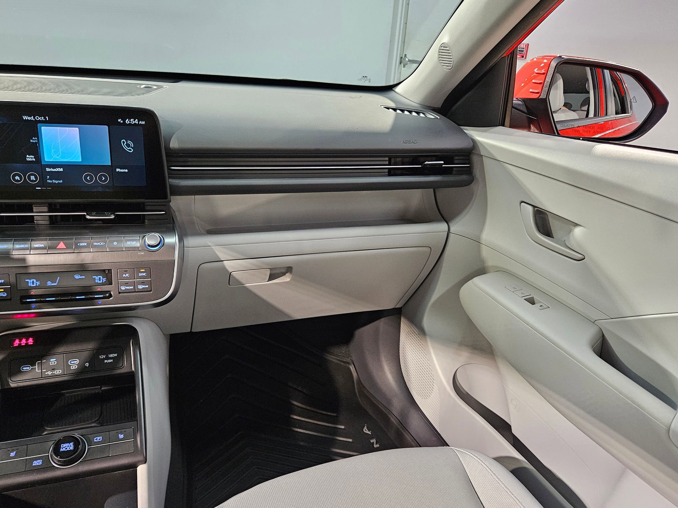 Used 2024 Hyundai Kona SEL w/ Convenience Package image 11