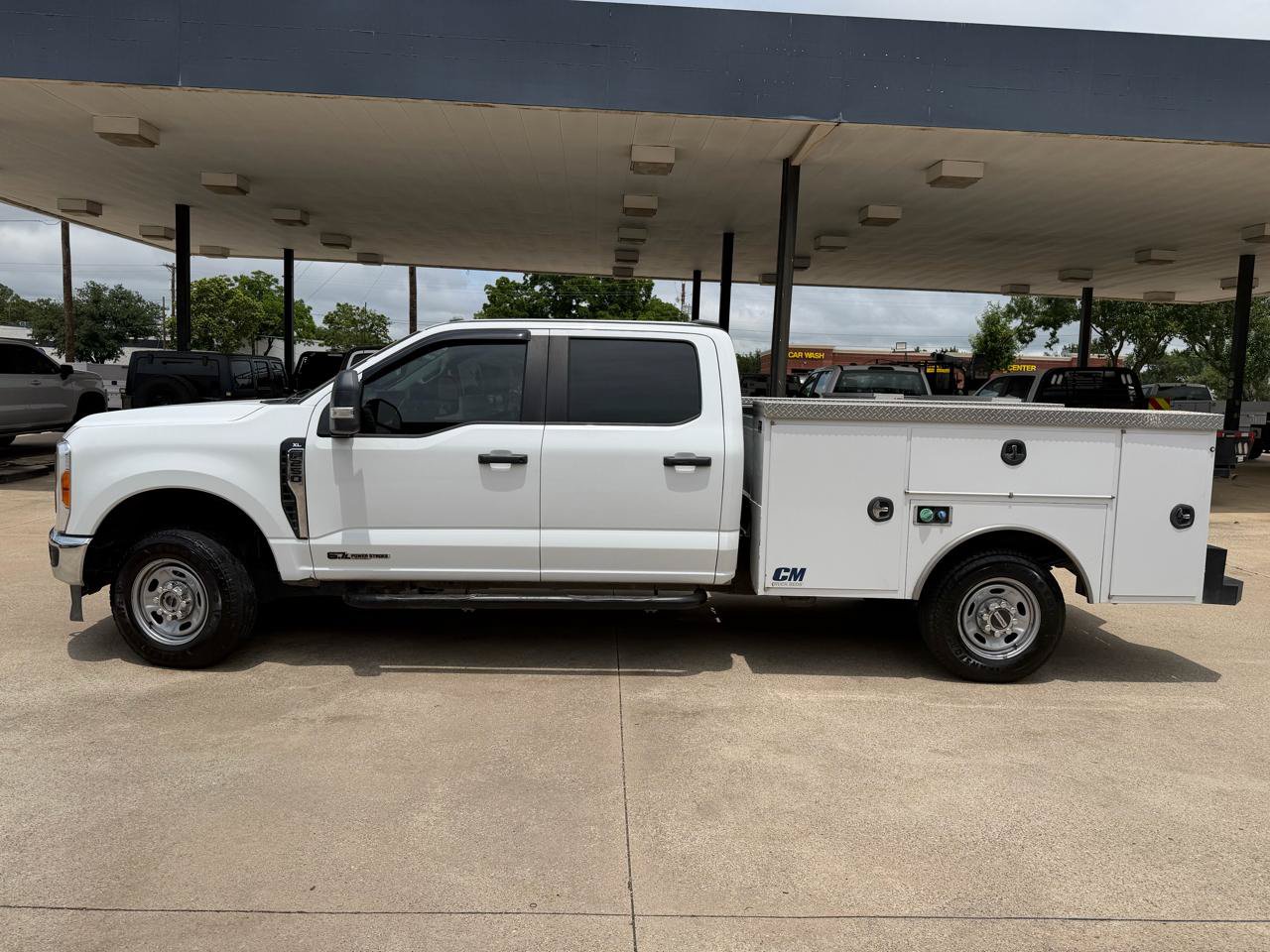 Used 2023 Ford F250 XL w/ XL Driver Assist Package AWD/4WD image 2