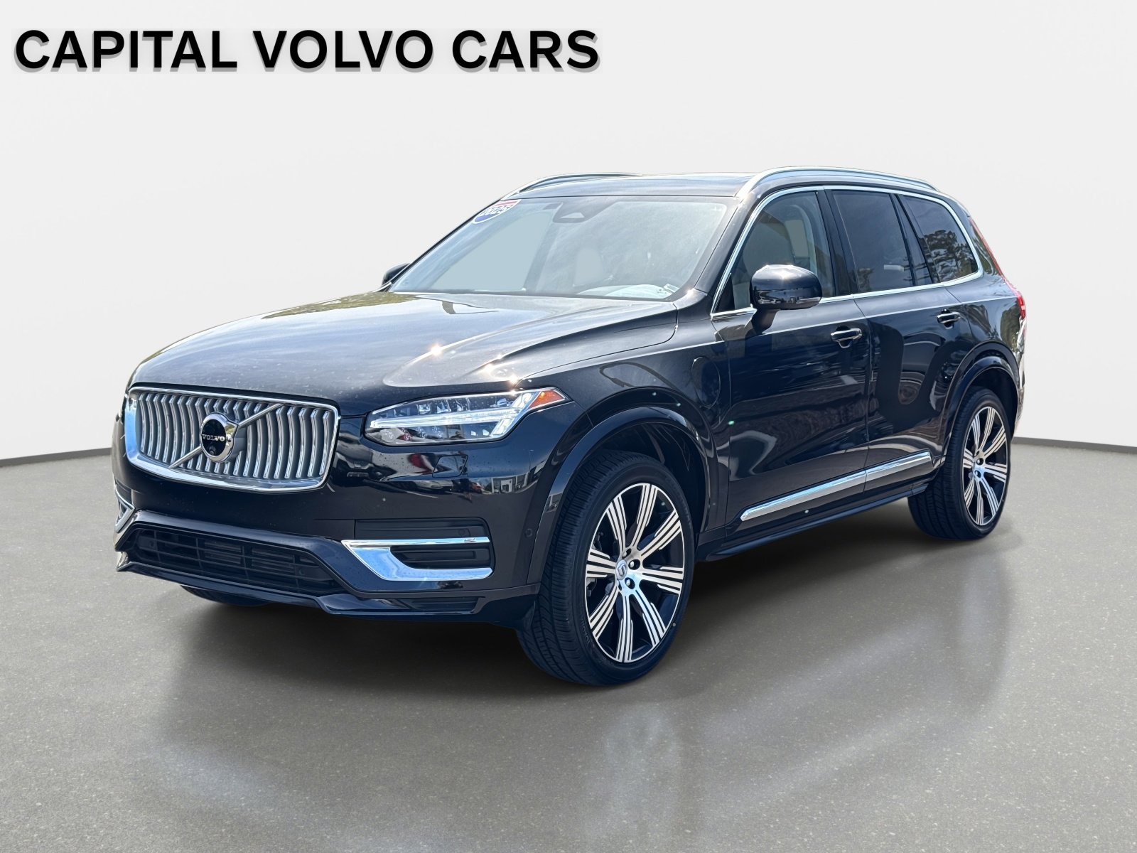 Certified 2025 Volvo XC90 T8 Plus w/ Protection Package Premier image 1