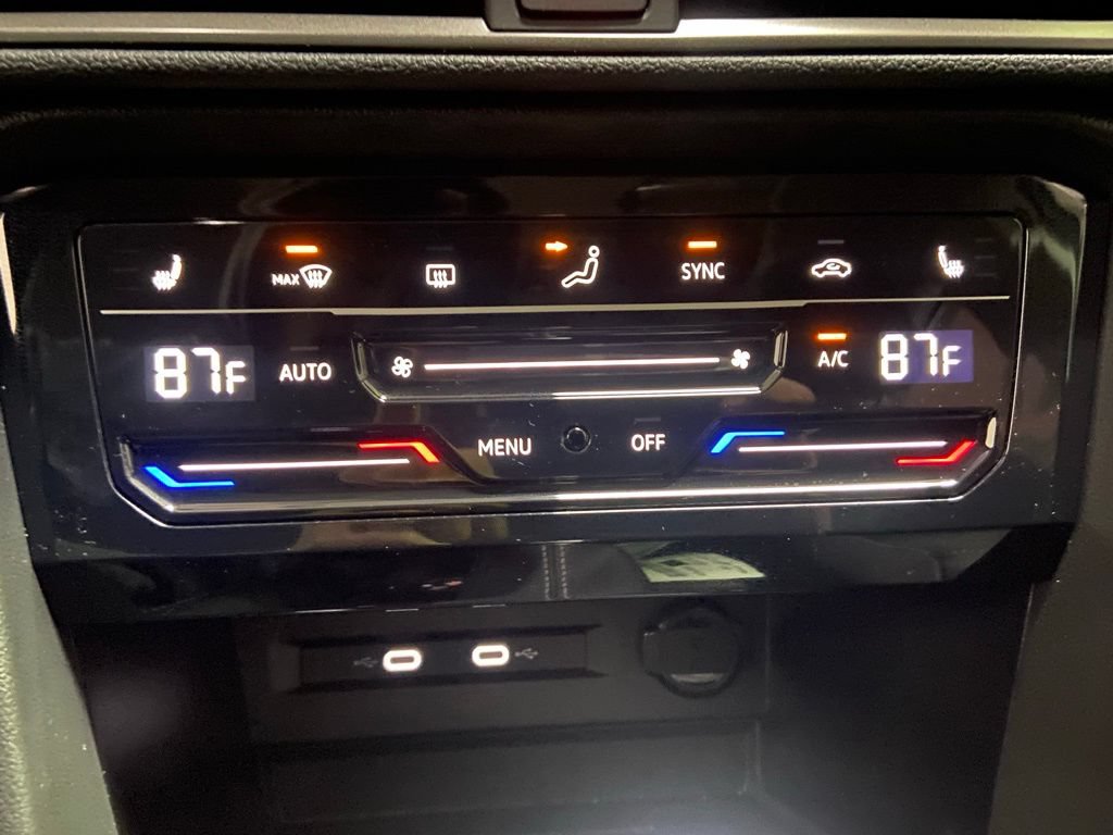 New 2026 Volkswagen Taos SE AWD/4WD image 13