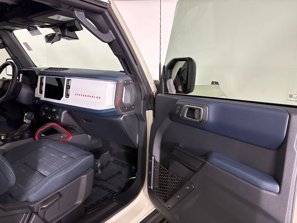 Used 2026 Ford Bronco Heritage Edition AWD/4WD image 31