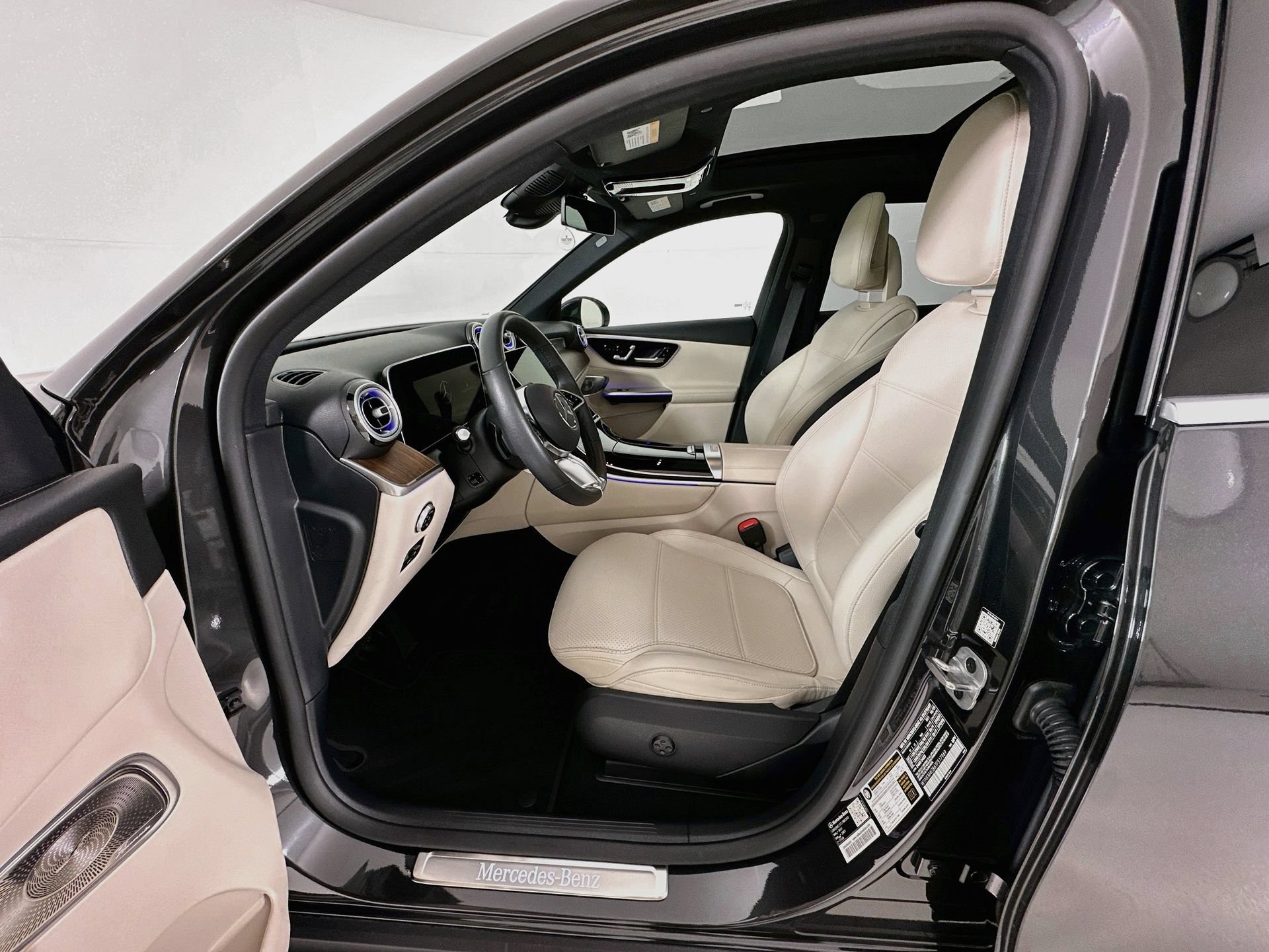 Certified 2026 Mercedes-Benz GLC 300 image 23