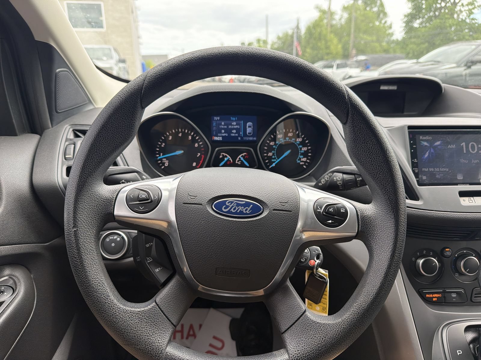 Used 2015 Ford Escape SE FWD image 25