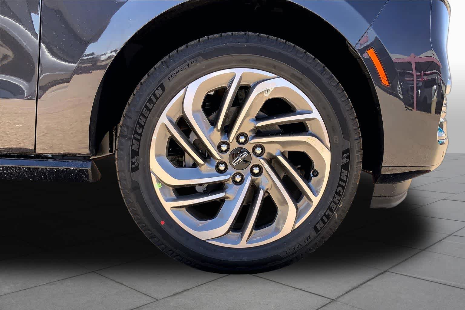 New 2026 Lincoln Navigator Reserve AWD/4WD image 11