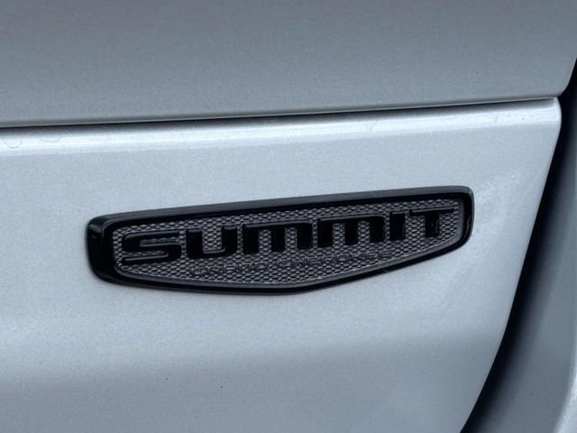 New 2026 Jeep Grand Cherokee Summit w/ Obsidian Package AWD/4WD image 39