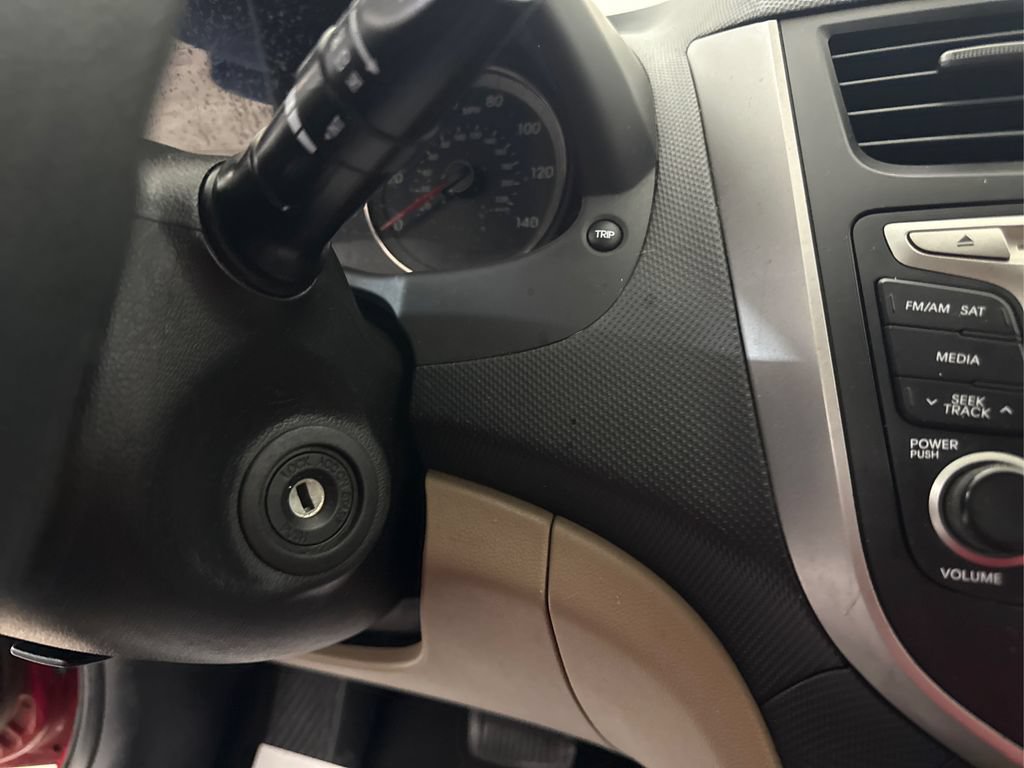 Used 2017 Hyundai Accent SE FWD image 30