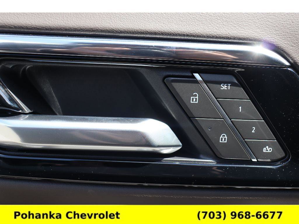New 2026 Chevrolet Suburban LT w/ Comfort Package AWD/4WD image 21