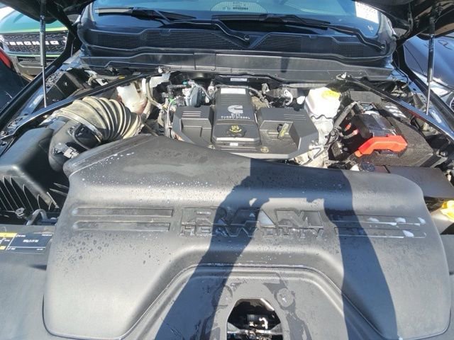 Used 2024 RAM 2500 Laramie AWD/4WD image 18