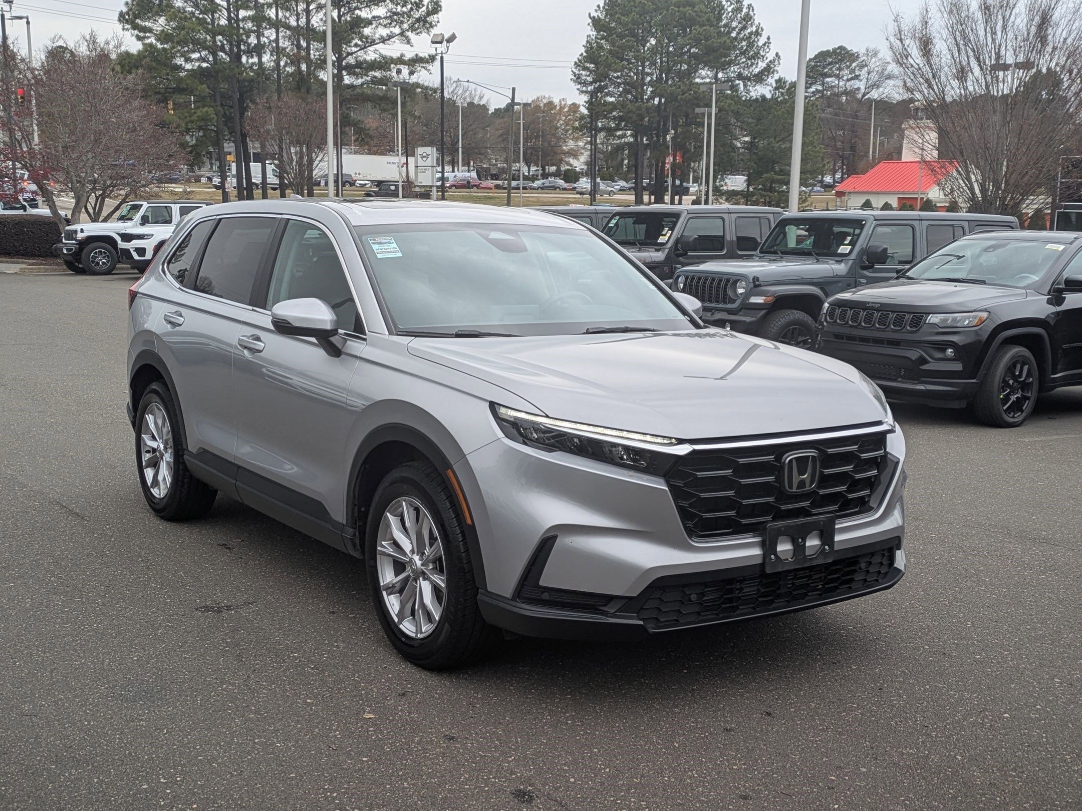 Used 2023 Honda CR-V EX-L image 3