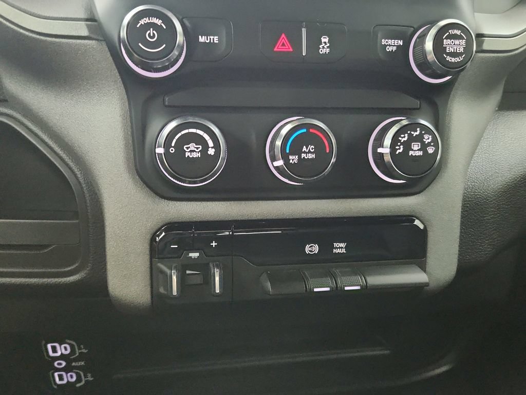 Certified 2024 RAM 2500 Tradesman w/ Chrome Appearance Group AWD/4WD image 28