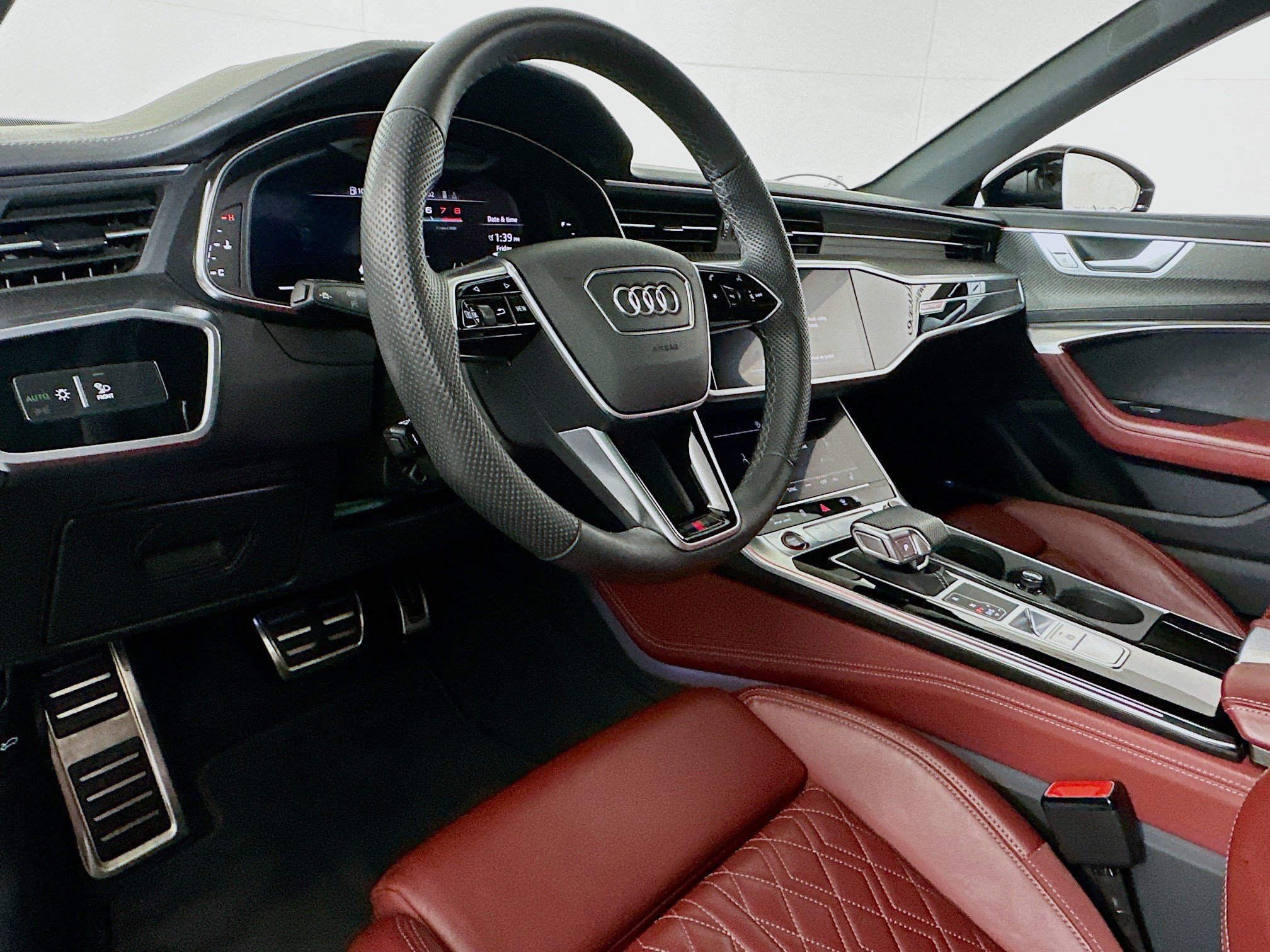 Used 2025 Audi S6 Premium Plus w/ Premium Plus Package AWD/4WD image 7