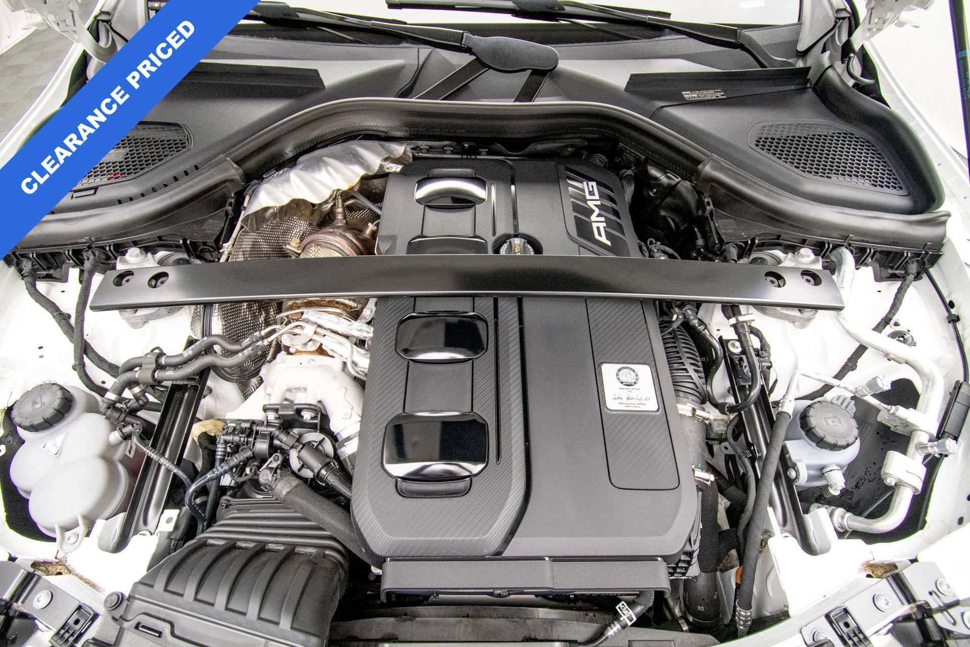 Used 2025 Mercedes-Benz GLC 43 AMG 4MATIC image 40