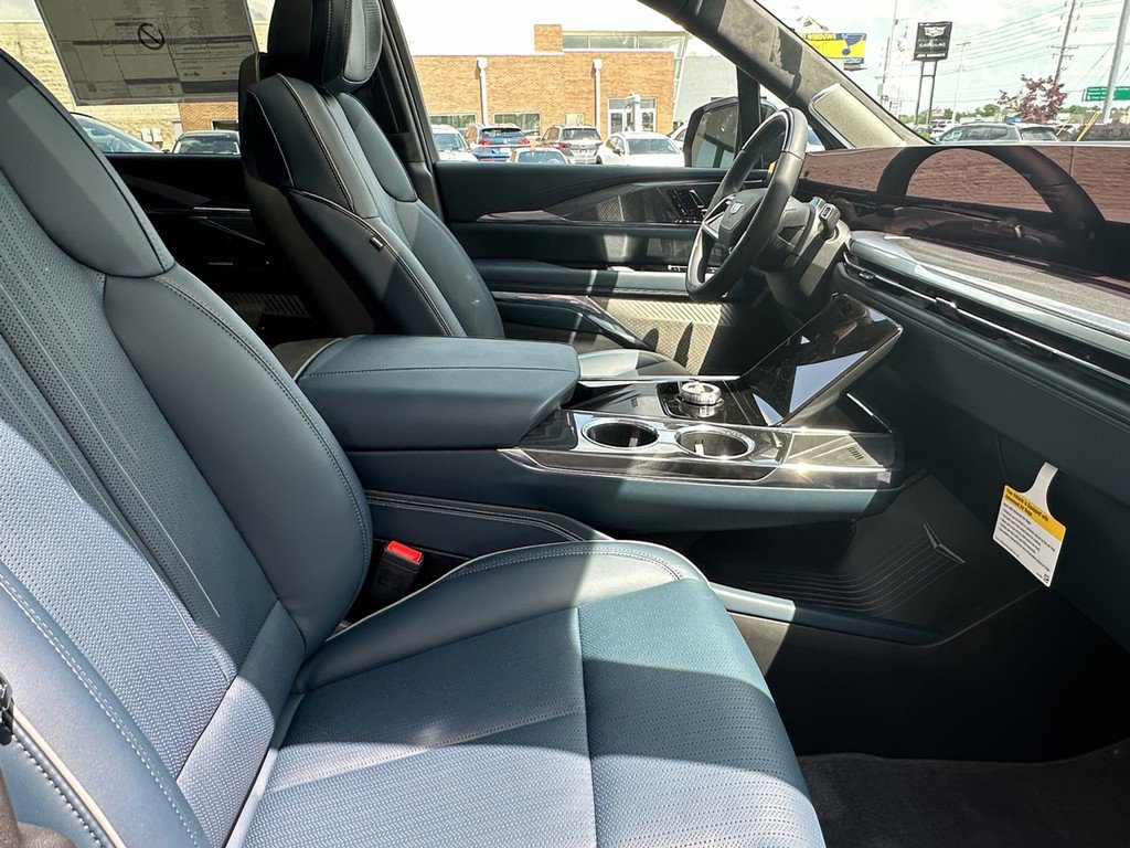 New 2025 Cadillac Escalade IQ Sport 2 image 16