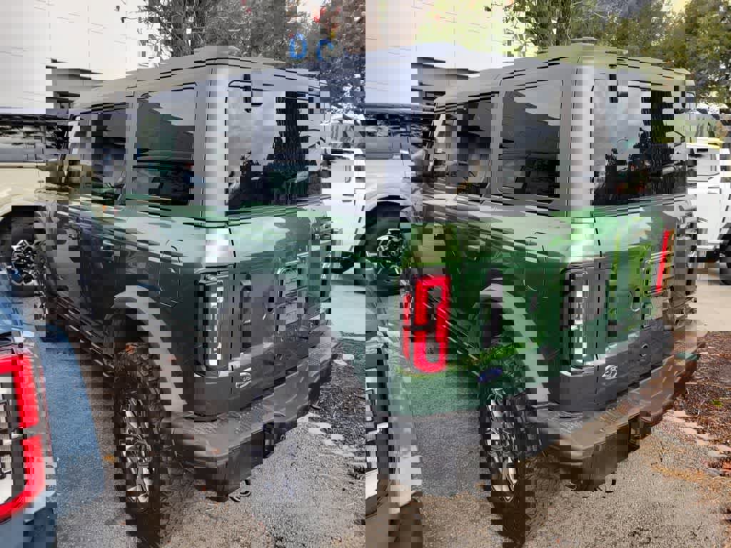 Used 2025 Ford Bronco Badlands image 5