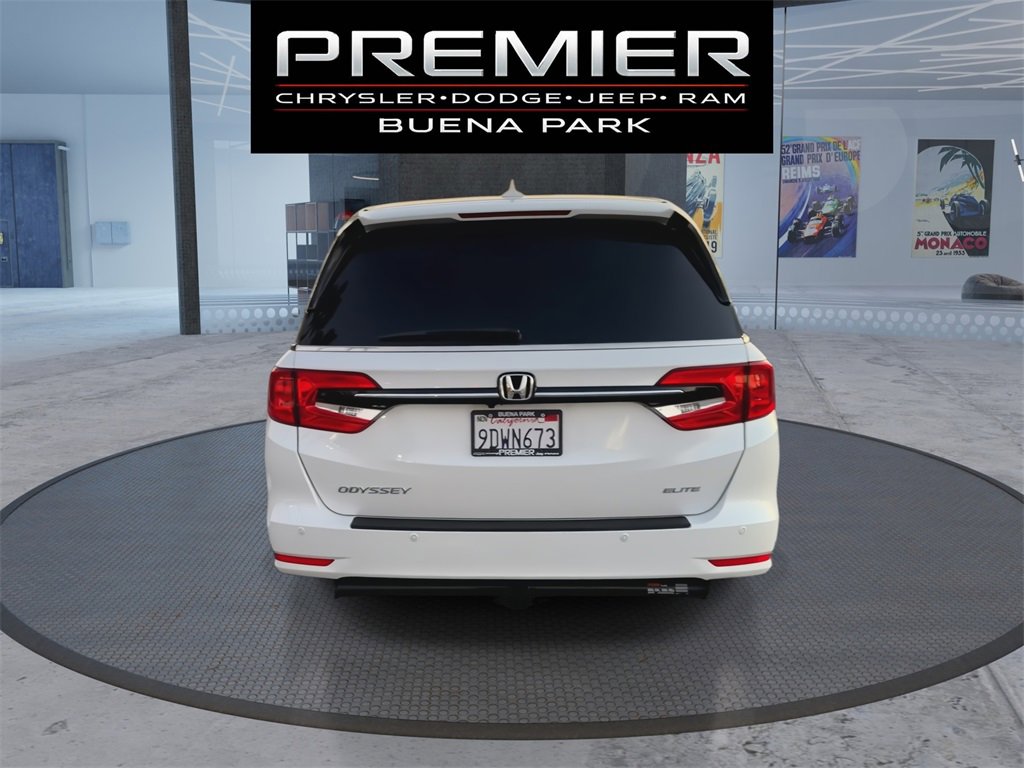 Used 2023 Honda Odyssey Elite image 7