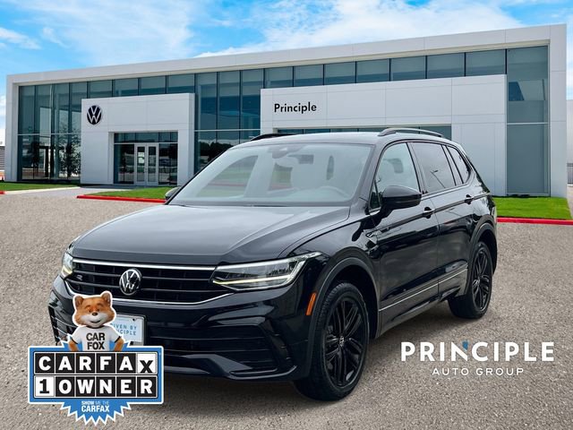 Certified 2022 Volkswagen Tiguan SE R-Line AWD/4WD image 1