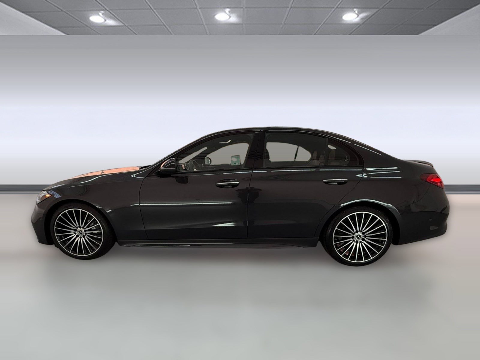 Used 2023 Mercedes-Benz C 300 4MATIC Sedan image 2