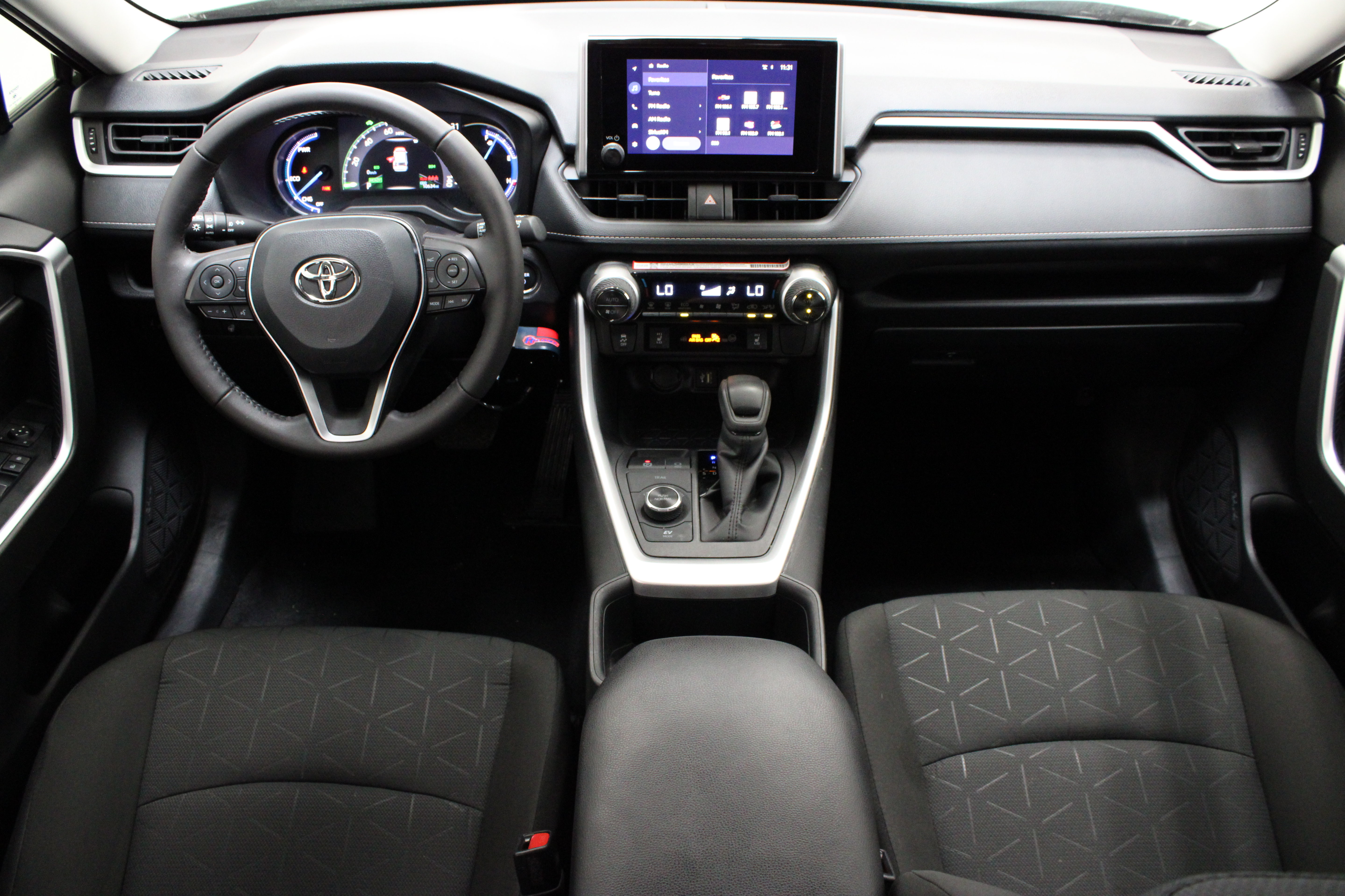 Used 2025 Toyota RAV4 Woodland Edition w/ Weather Package AWD/4WD image 30