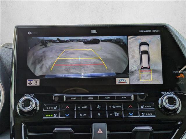 Used 2020 Toyota Highlander Platinum image 14