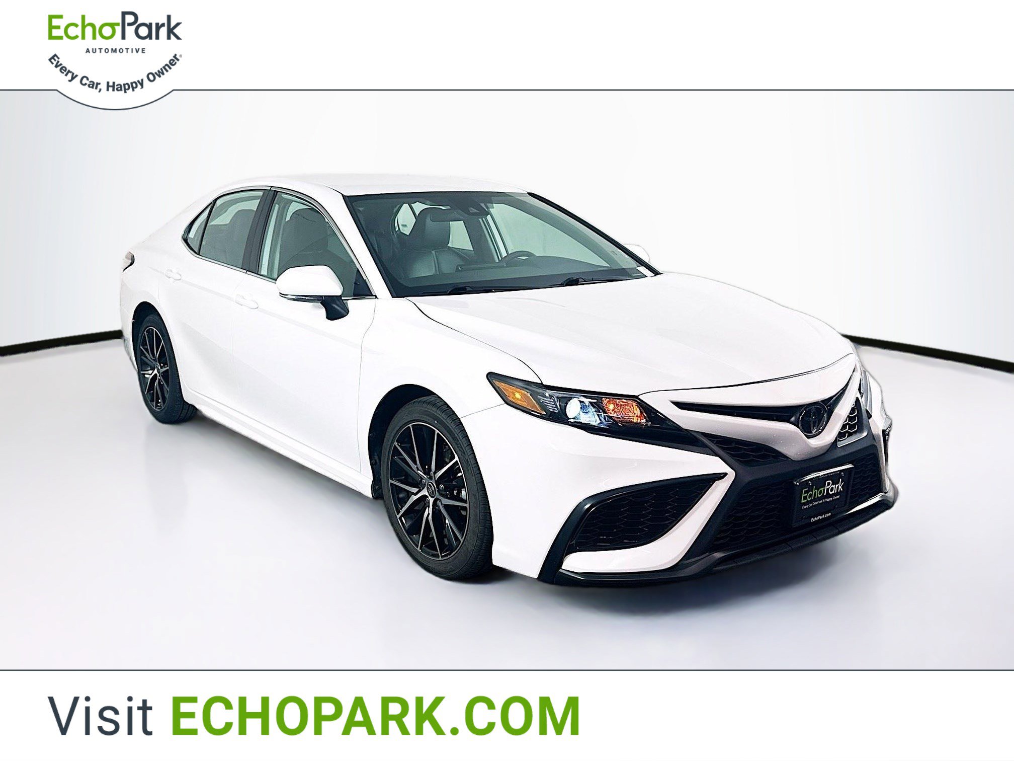 Used 2024 Toyota Camry SE