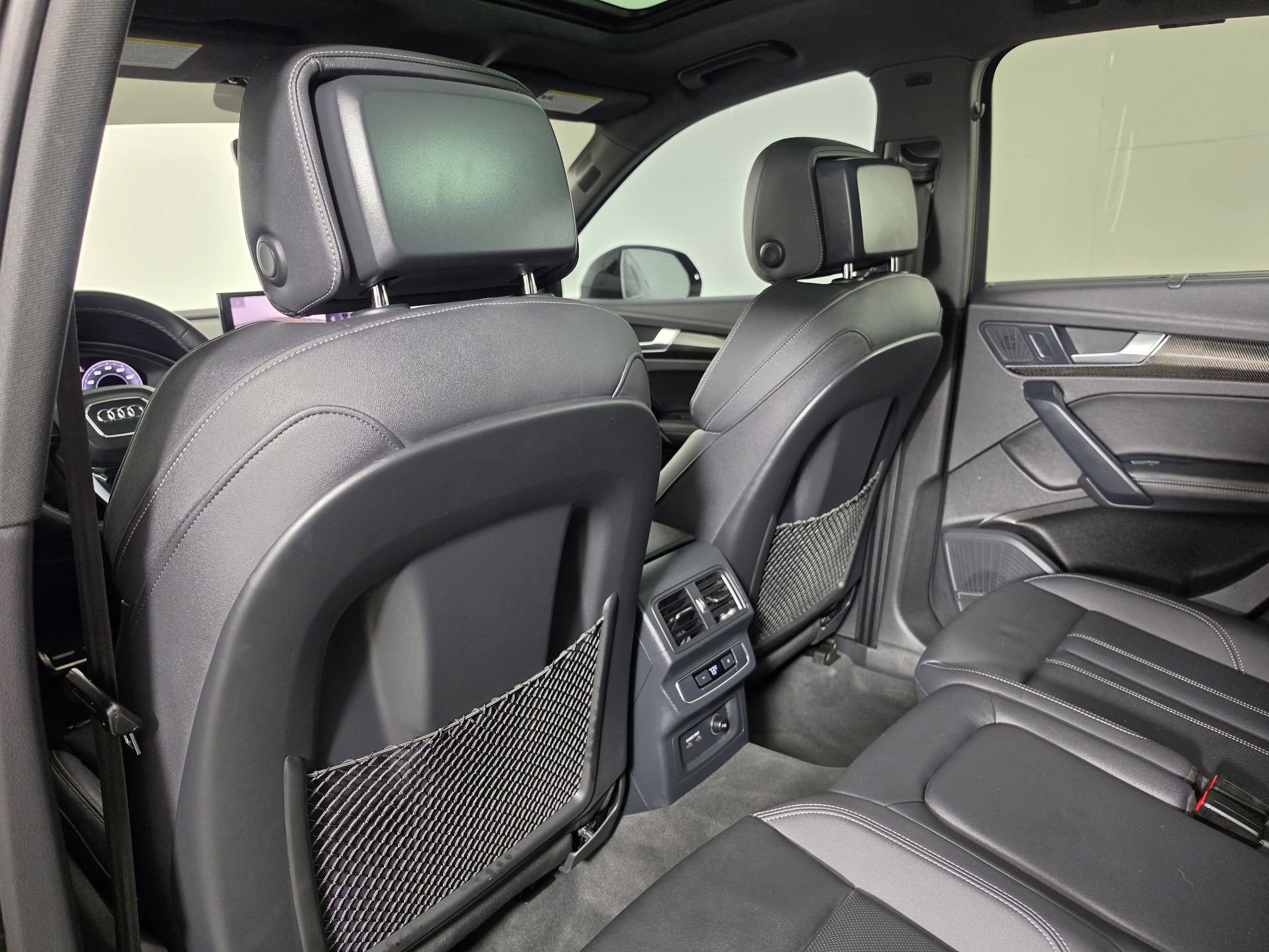 Certified 2023 Audi SQ5 Premium Plus w/ Premium Plus Package AWD/4WD image 41