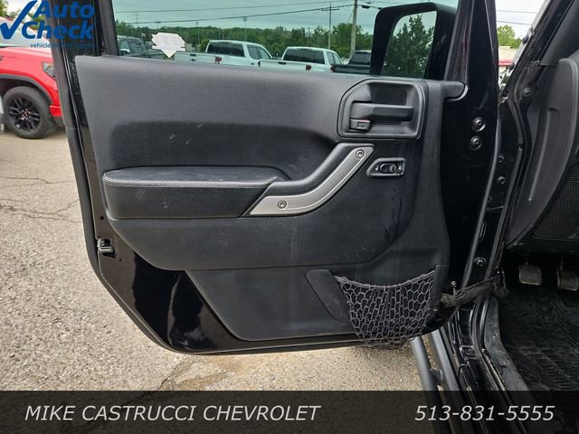 Used 2016 Jeep Wrangler Unlimited Rubicon AWD/4WD image 22