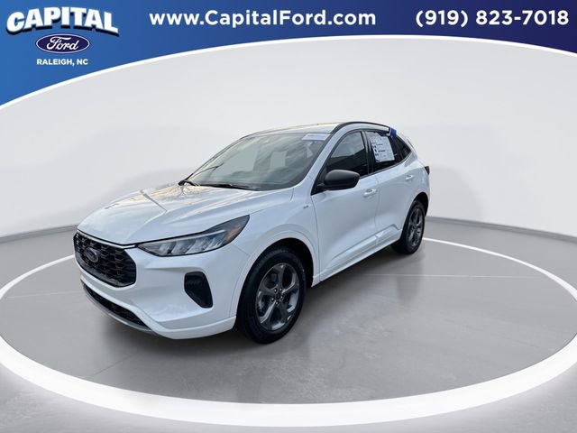 Certified 2023 Ford Escape ST-Line w/ Tech Pack #1 image 4