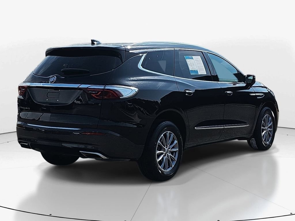 Used 2024 Buick Enclave Premium image 5