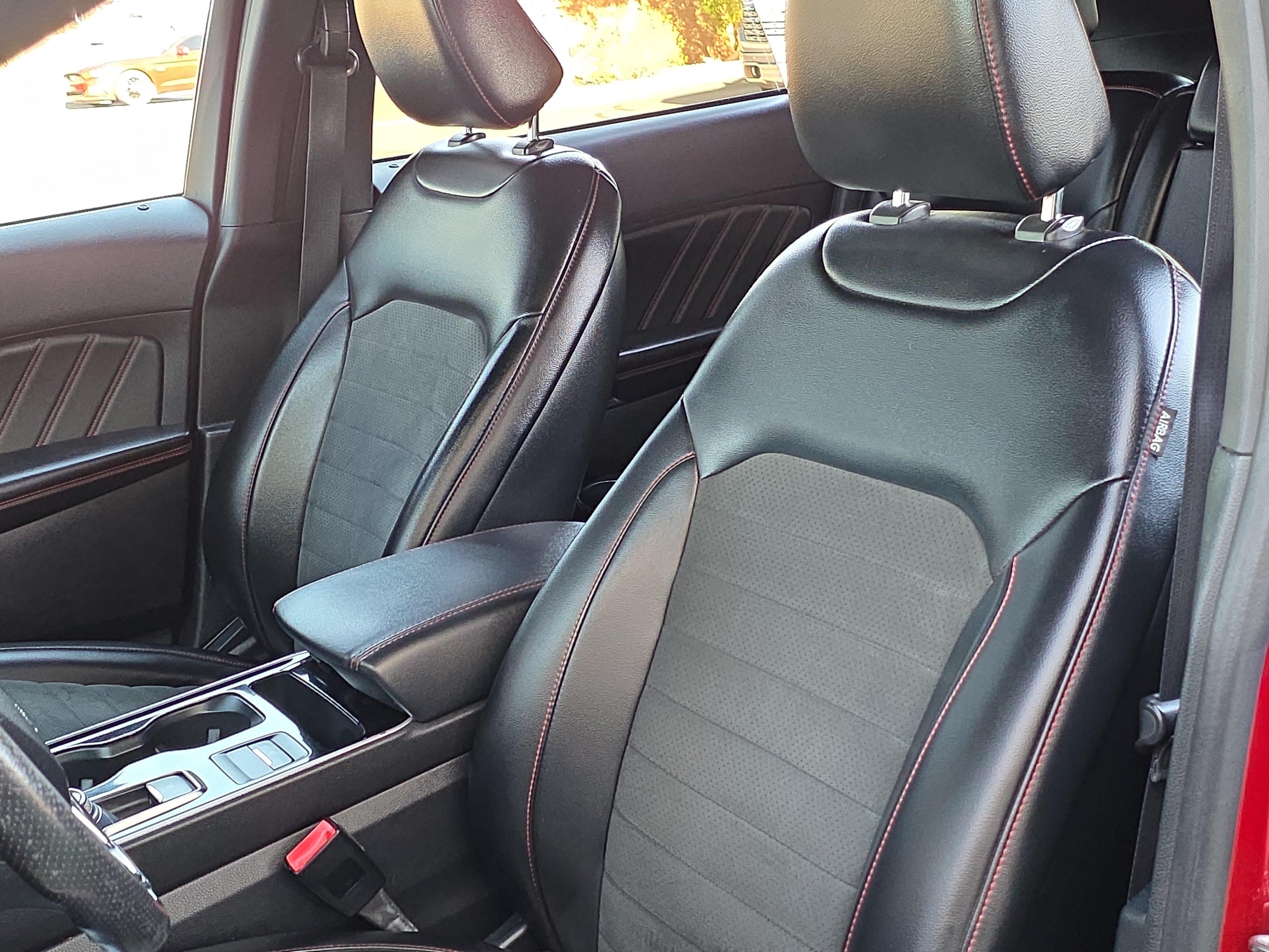 Used 2020 Ford Edge ST-Line FWD image 12