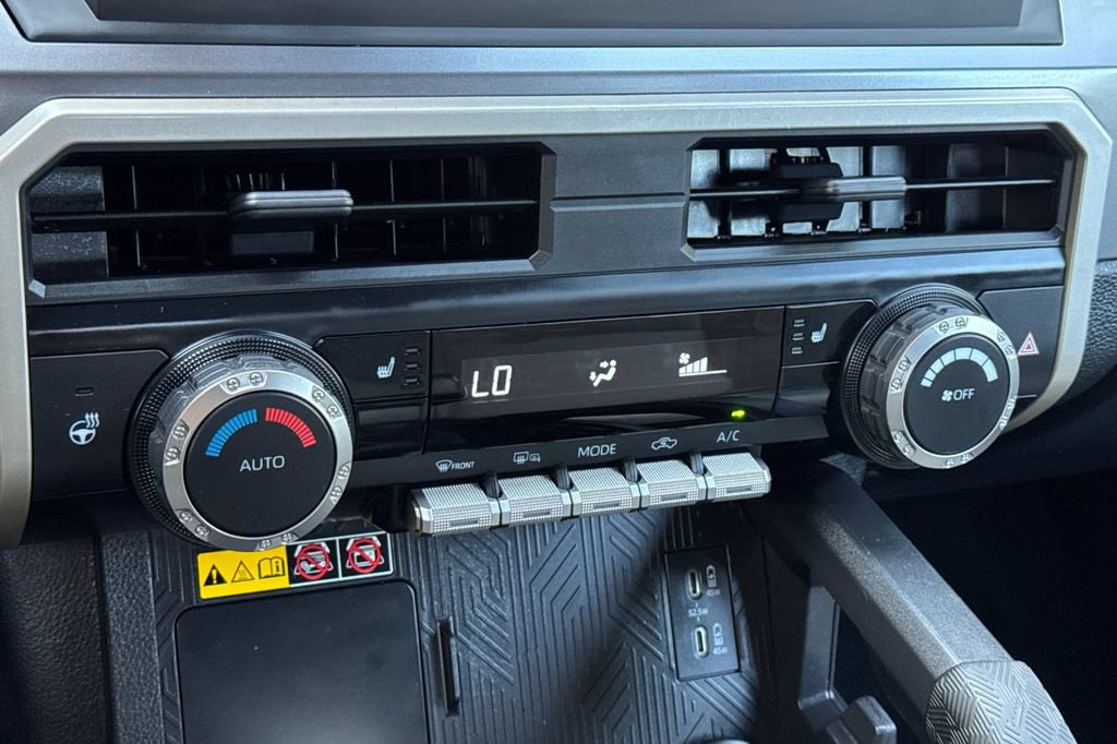 Certified 2026 Toyota Tacoma SR5 AWD/4WD image 18