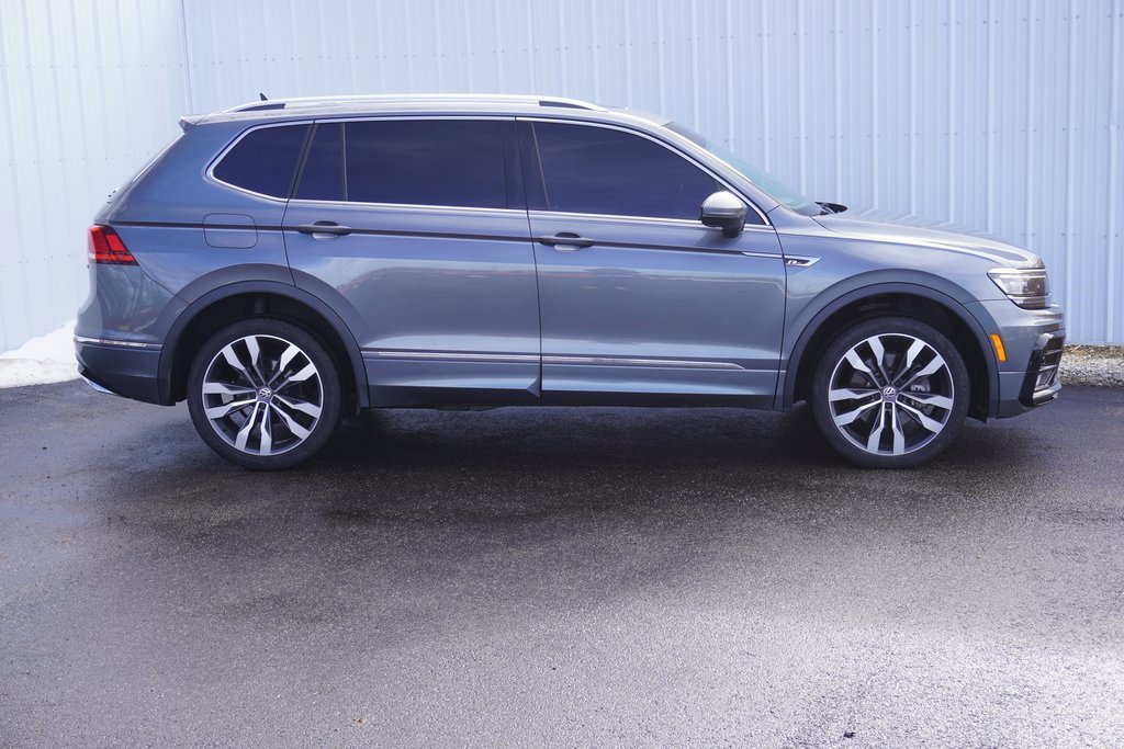 Used 2021 Volkswagen Tiguan SEL Premium R-Line image 2