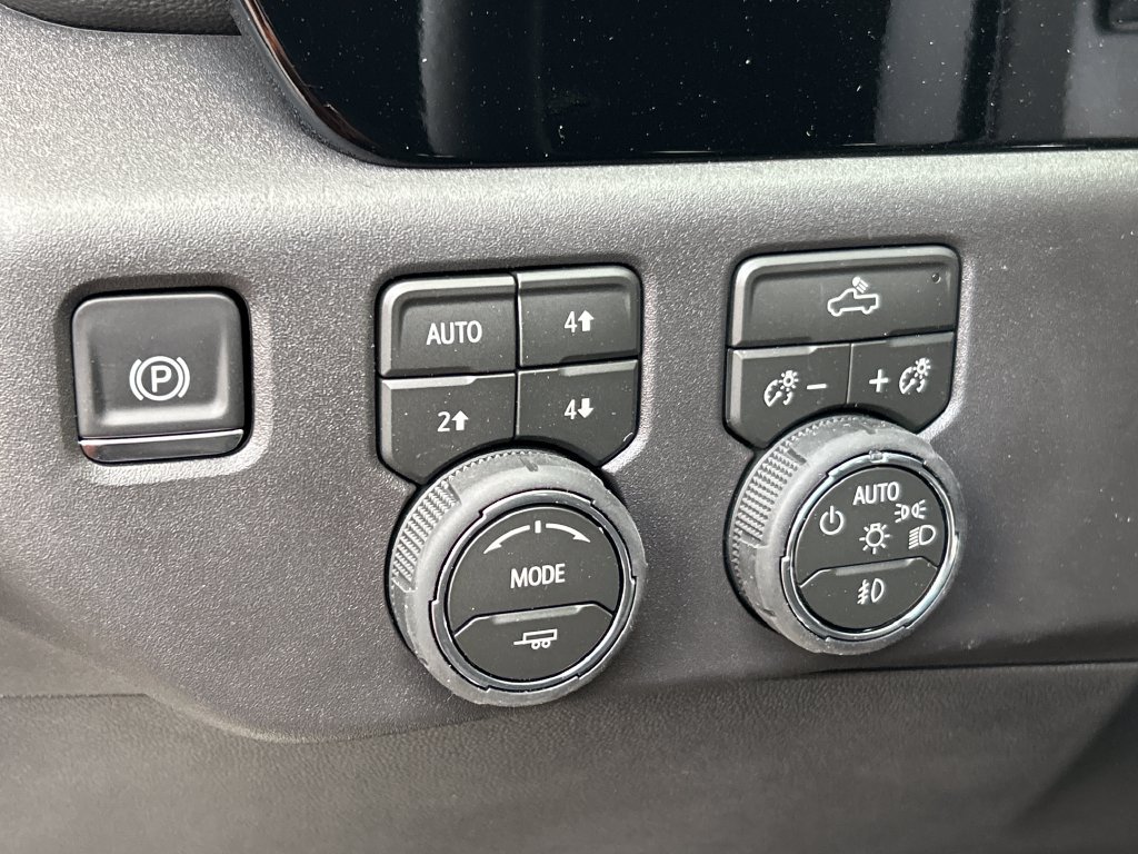 New 2026 Chevrolet Silverado 1500 LT Trail Boss w/ Convenience Package II AWD/4WD image 14
