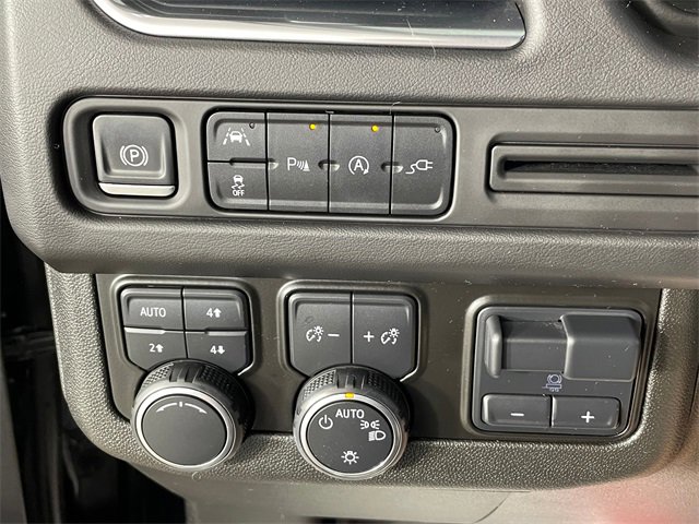 Used 2021 Chevrolet Tahoe LT w/ LT Signature Package image 14