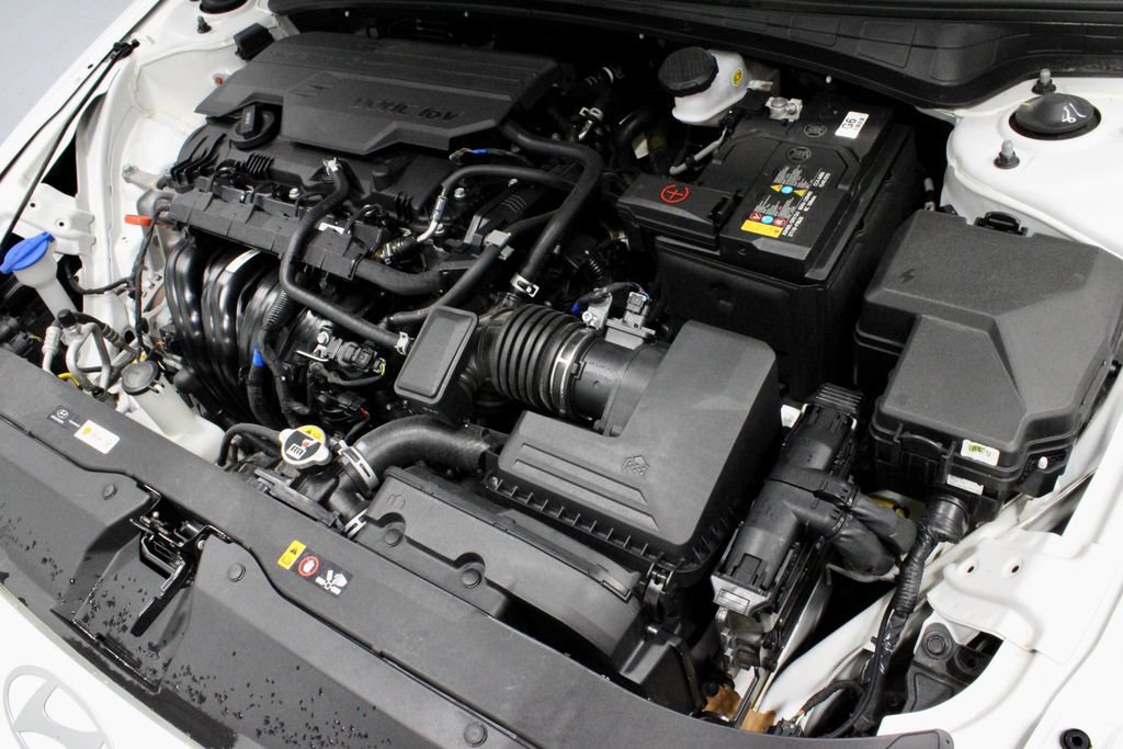 Used 2024 Hyundai Elantra SEL FWD image 18