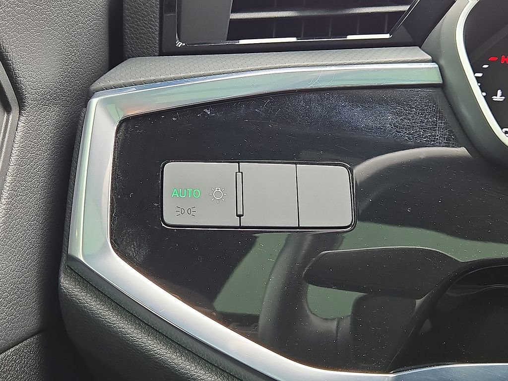 Used 2022 Audi Q3 2.0T Premium image 31